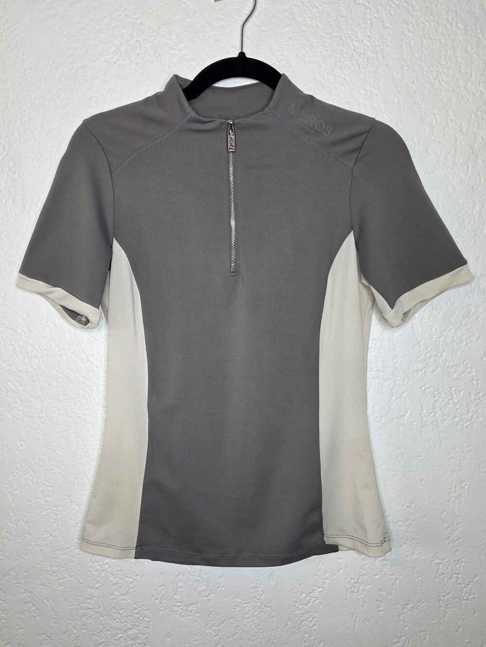 Mrs. Ros Short Sleeve Equestrian Training Top Size Medium Quarter Zip Shirt